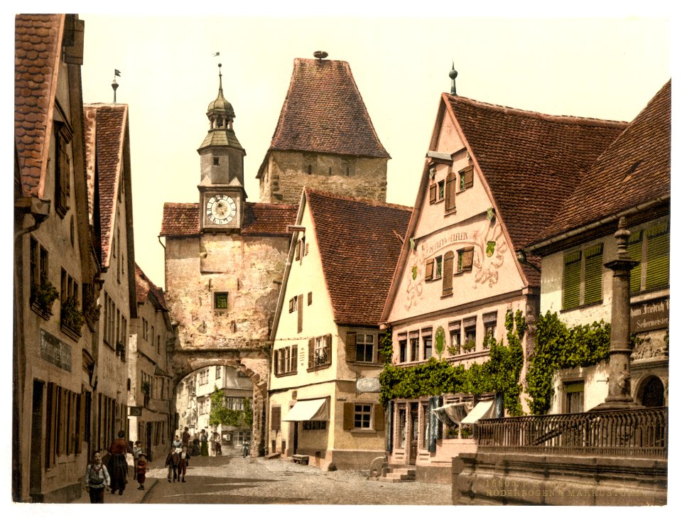 Archway and St. Mark's Tower, Rothenburg (i.e. ob der Tauber), Bavaria, Germany-LCCN2002696183