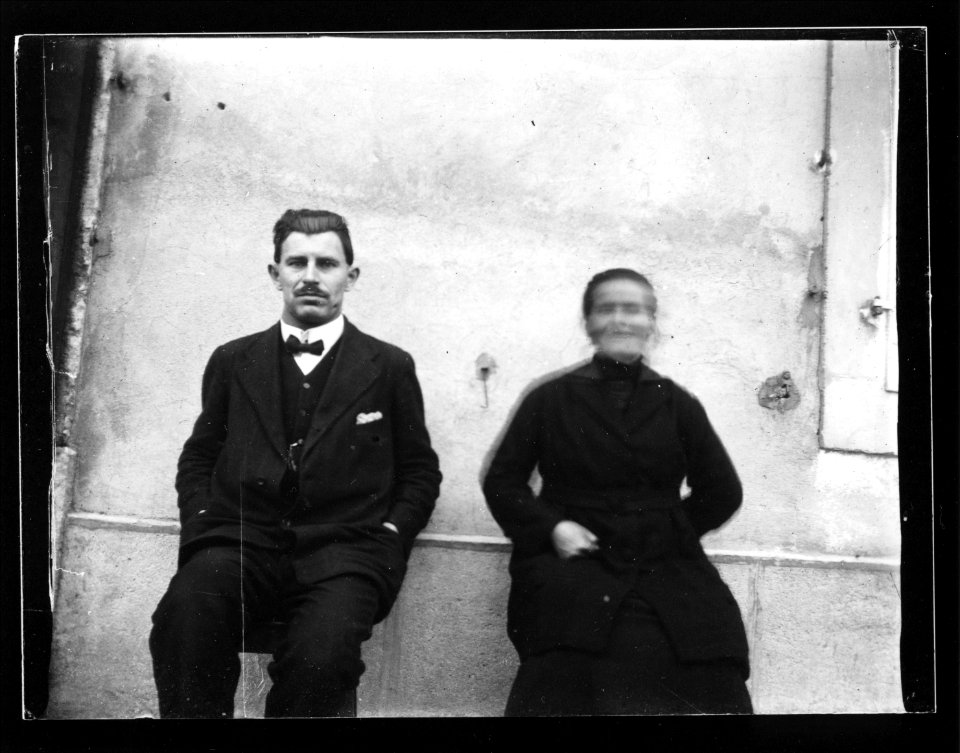 ArCJ - 1 homme, 1 femme - 137 J 1489 a