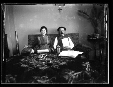 ArCJ - 1 homme, 1 femme - 137 J 1505 a
