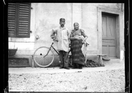 ArCJ - 1 homme, 1 femme - 137 J 2549 a