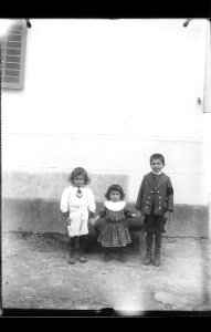 ArCJ - 3 enfants - 137 J 309 b
