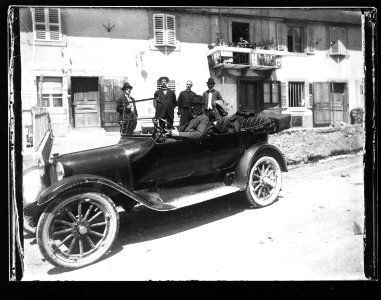 ArCJ - Automobile - 137 J 1660 a