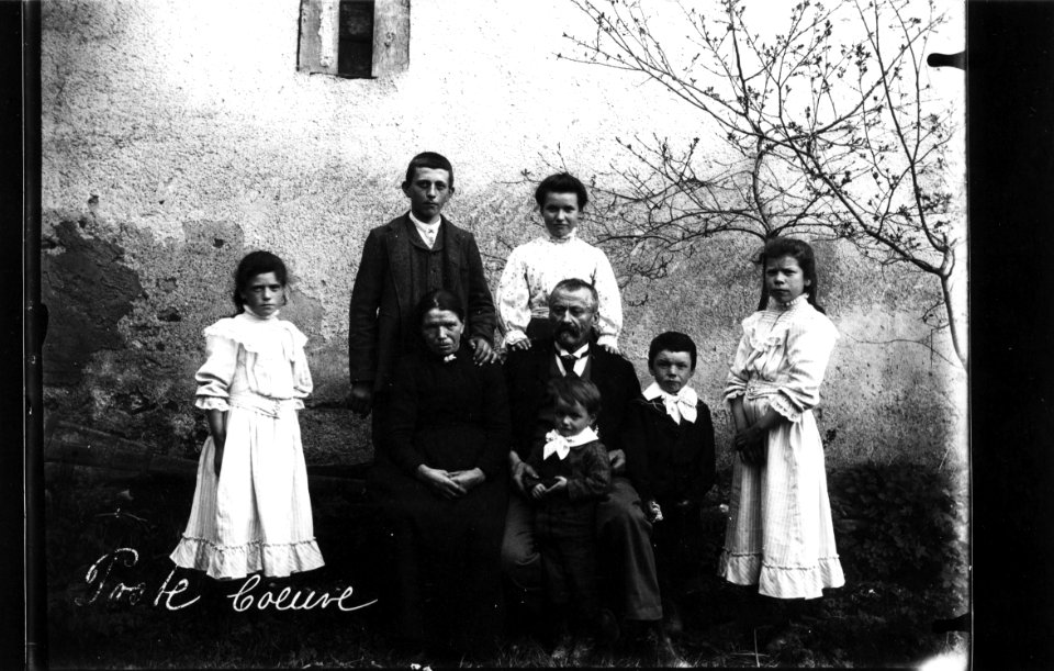 ArCJ - Coeuve, Famille - 137 J 333 b