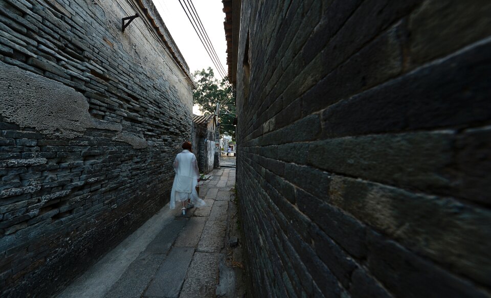 Figure the ancient town the old house
