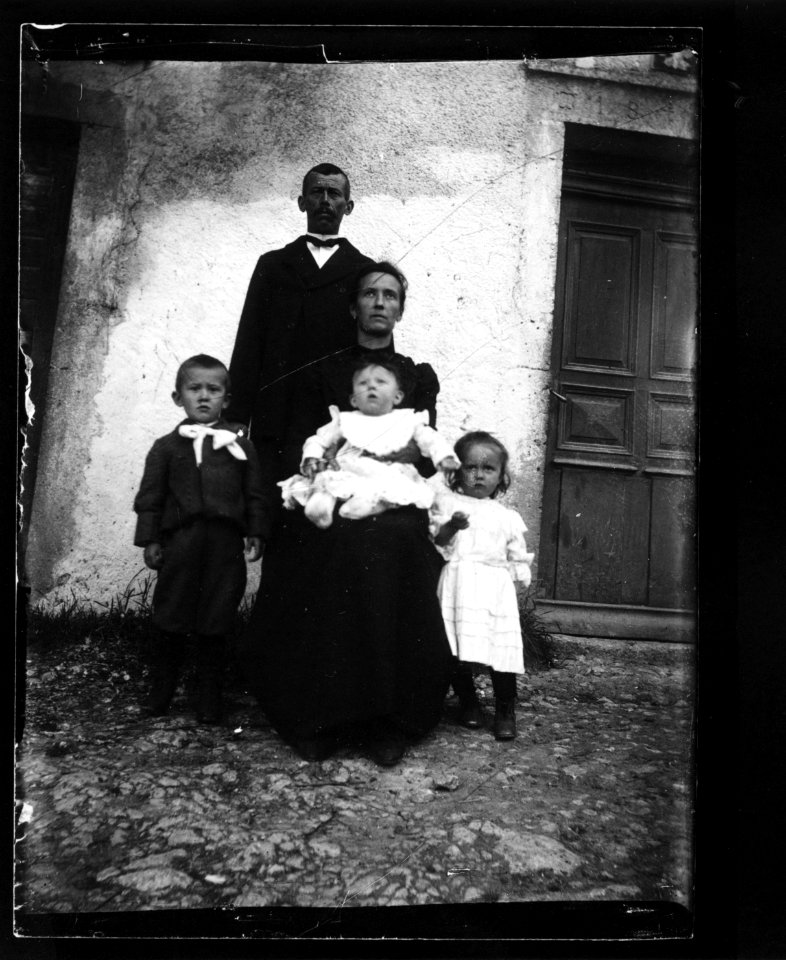 ArCJ - Coeuve, Le Côtay, Famille - 137 J 971 a