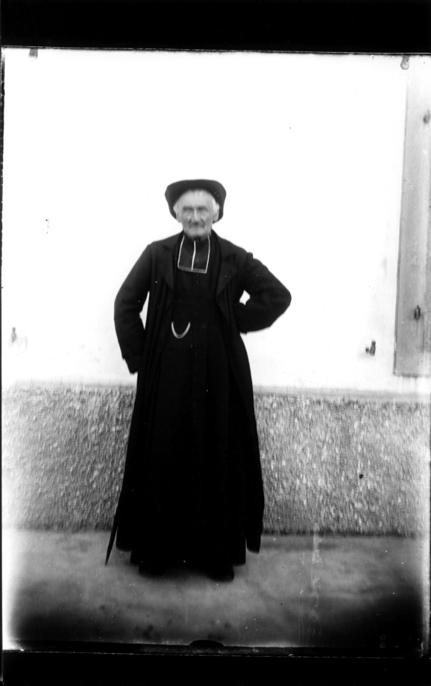 ArCJ - F-Chauffot, Ecclésiastique, curé du Chauffot - 137 J 1211 b