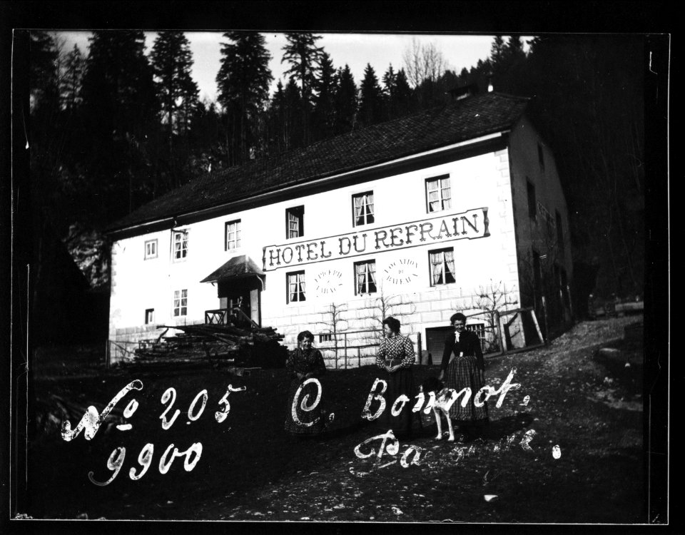ArCJ - F-Fournet Blancheroche, Le Refrain, Hôtel du Refrain - 137 J 2054 a
