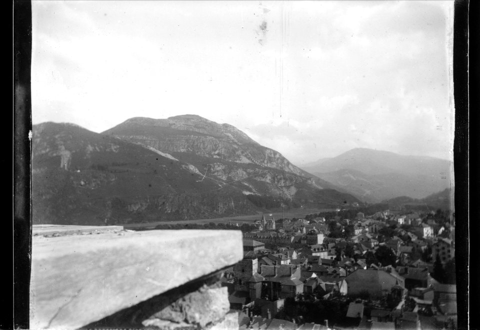 ArCJ - F-Lourdes, Vue générale - 137 J 2525 a