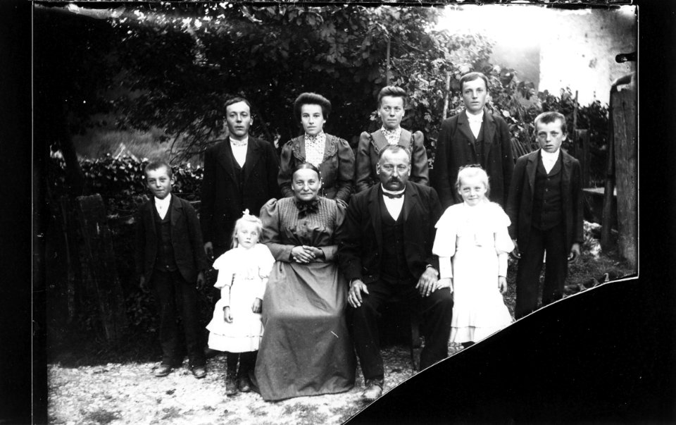 ArCJ - Damphreux, Famille - 137 J 431 b
