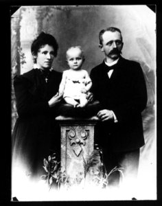 ArCJ - Famille - 137 J 1655 a