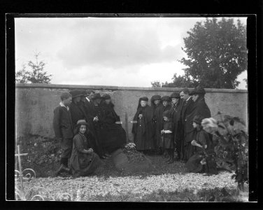 ArCJ - Famille - 137 J 1679 a