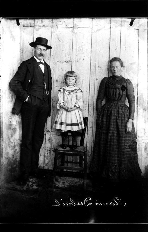 ArCJ - Famille - 137 J 177 b