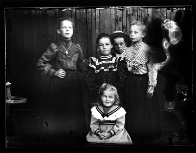 ArCJ - Famille - 137 J 1638 a