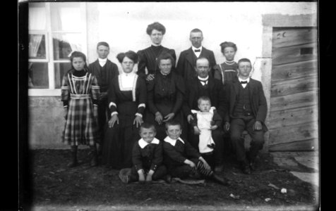ArCJ - Famille - 137 J 146 b