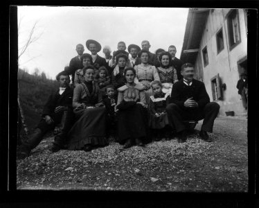 ArCJ - Famille - 137 J 1425 a