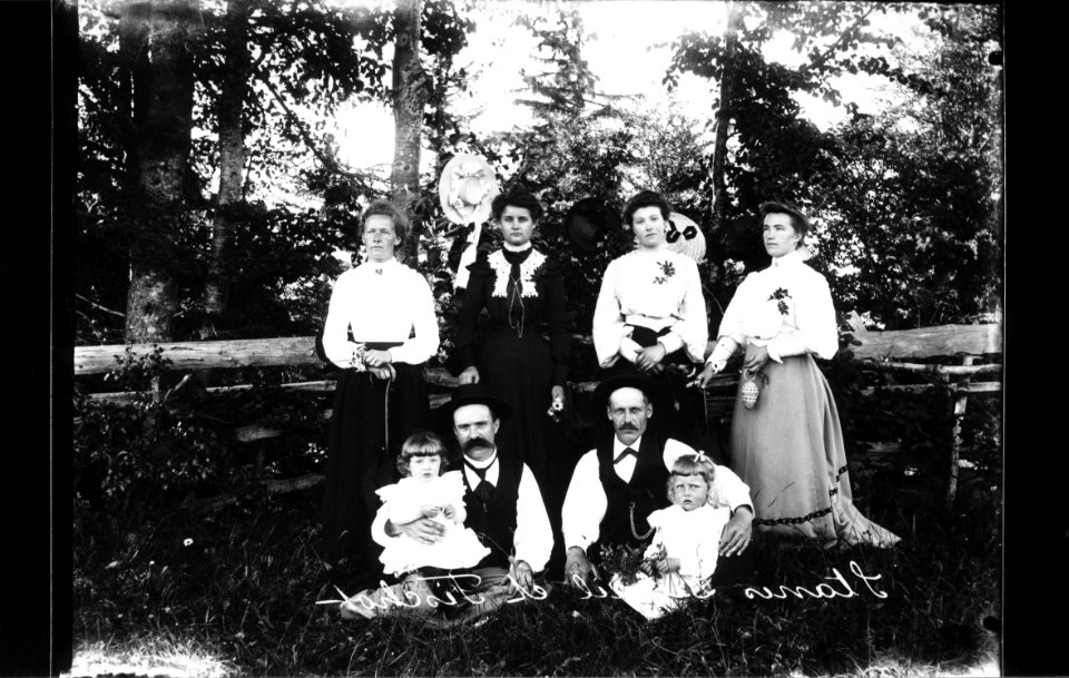 ArCJ - Famille - 137 J 148 b