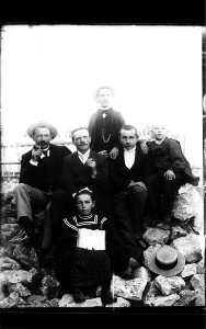 ArCJ - Famille - 137 J 22 b