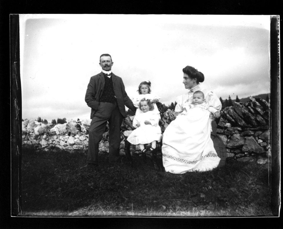 ArCJ - Famille - 137 J 626 a