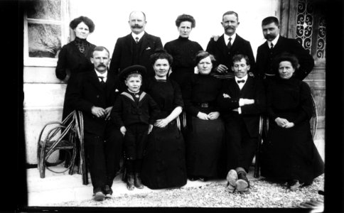 ArCJ - Famille - 137 J 454 b