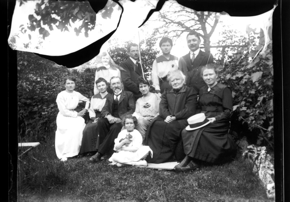 ArCJ - Famille - 137 J 2802 a