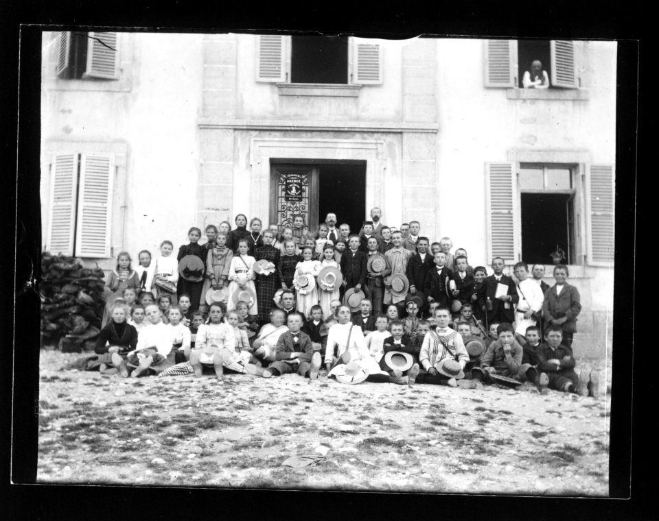 ArCJ - Groupe - 137 J 1337 a