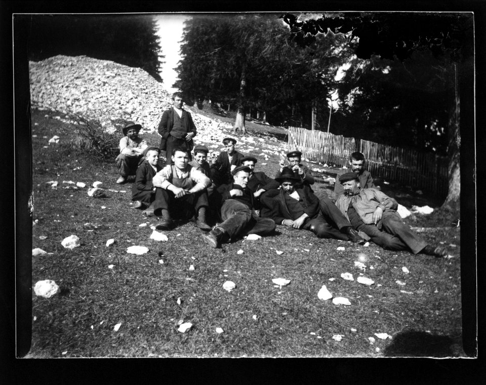ArCJ - Hommes - 137 J 987 a