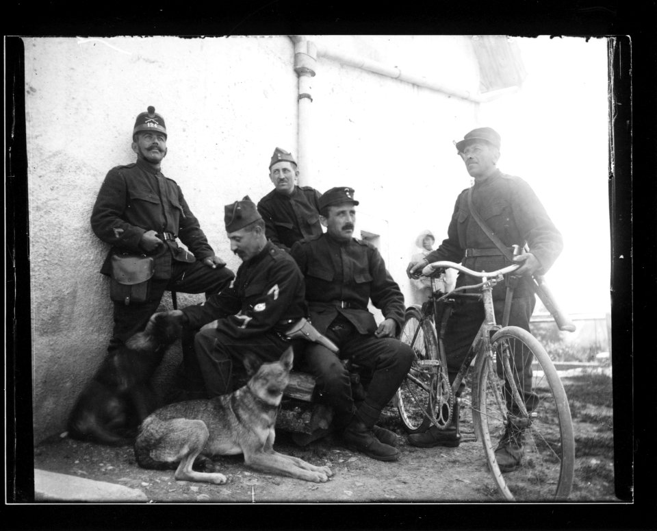 ArCJ - Hommes - 137 J 1025 a