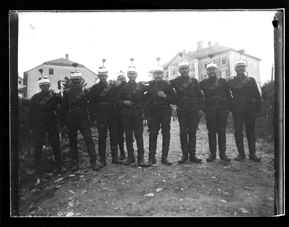 ArCJ - Hommes - 137 J 1439 a