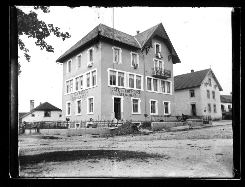 ArCJ - Le Noirmont, Café du Commerce - 137 J 979 a