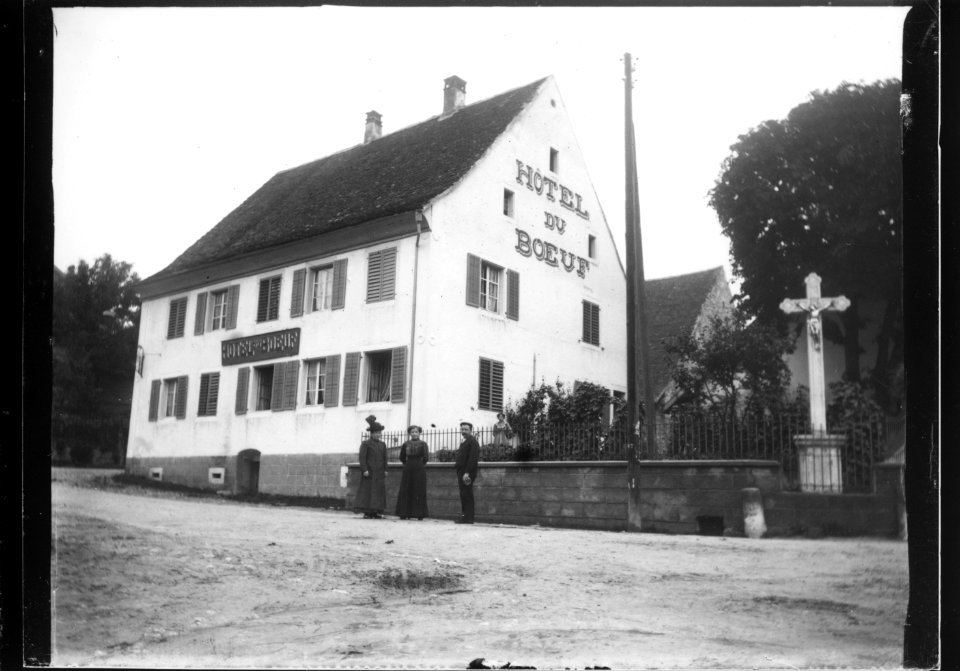 ArCJ - Hôtel du Bœuf - 137 J 2837 a