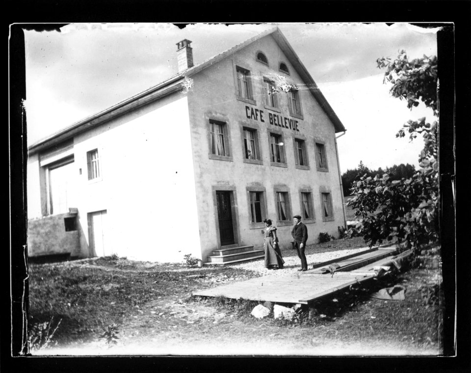 ArCJ - Le Noirmont, Café Bellevue - 137 J 1122 a