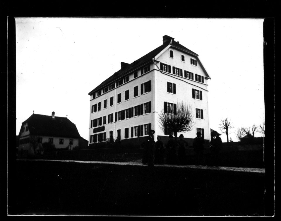 ArCJ - La Ferrière, La Basse Ferrière, Maison - 137 J 1982 a