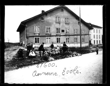 ArCJ - Les Bois, Ancienne école - 137 J 2395 a