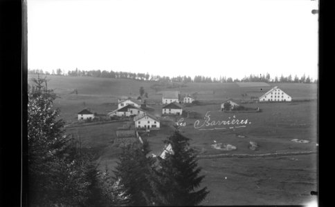ArCJ - Le Noirmont, Les Barrières, Vue générale - 137 J 1737 b
