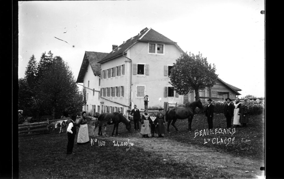 ArCJ - Les Bois, Beauregard, Maison - 137 J 1270 b