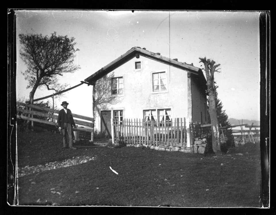 ArCJ - Les Bois, Clairbief, Maison - 137 J 760 a