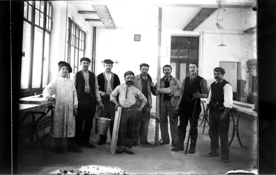 ArCJ - Les Bois, Chantier intérieur de l'usine Paul Huot - 137 J 120 b