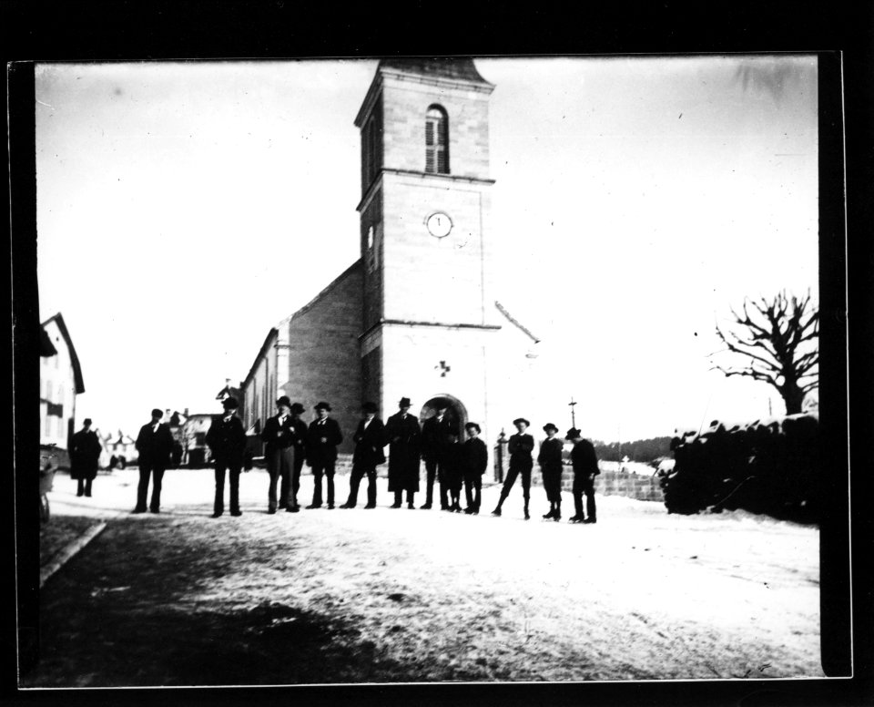 ArCJ - Les Bois, Eglise - 137 J 906 a