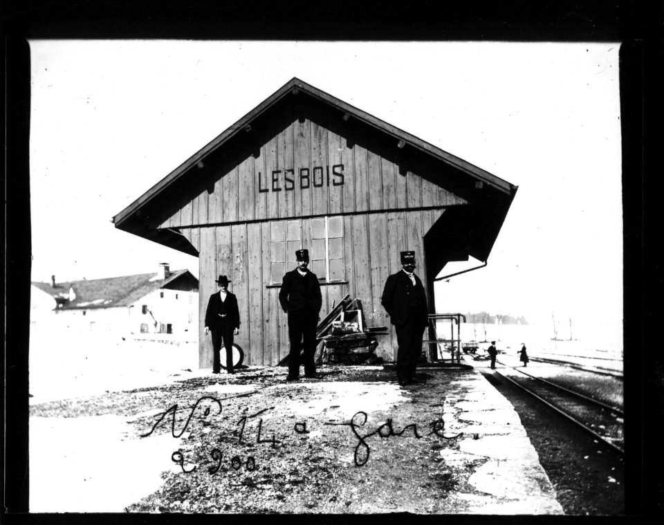 ArCJ - Les Bois, Gare - 137 J 2420 a