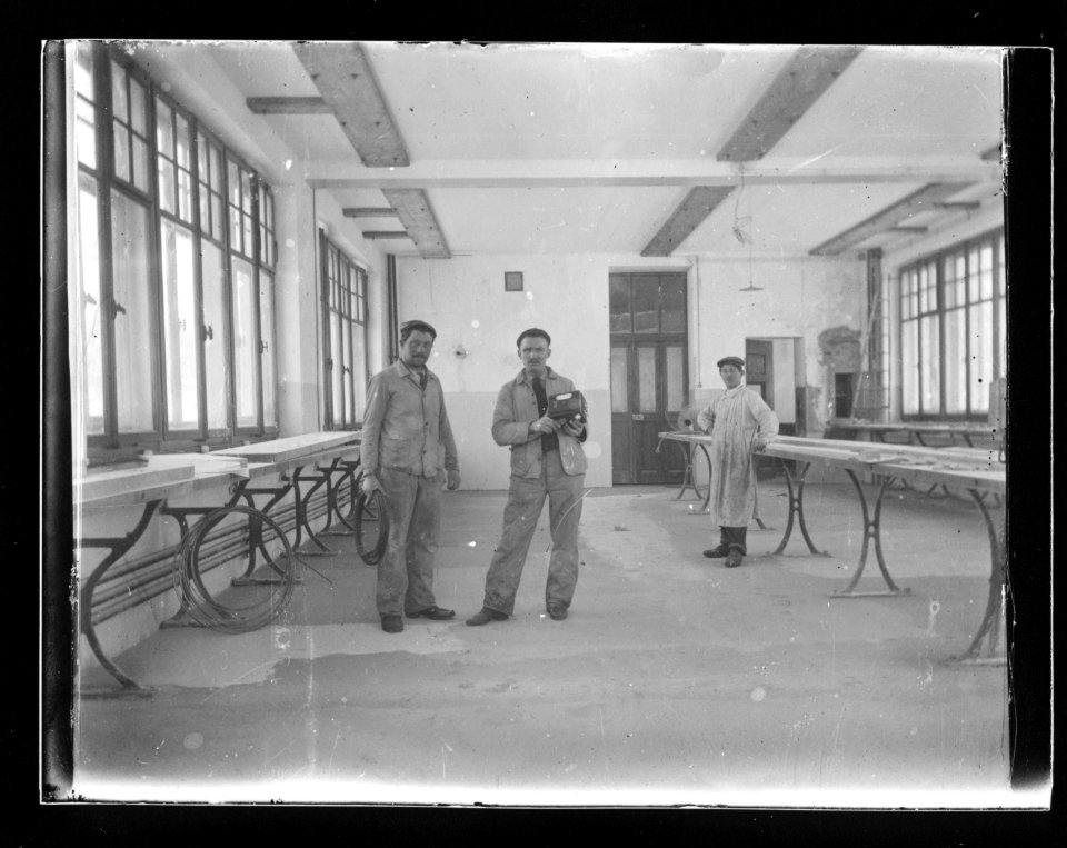 ArCJ - Les Bois, Fabrique Paul Huot - 137 J 597 a