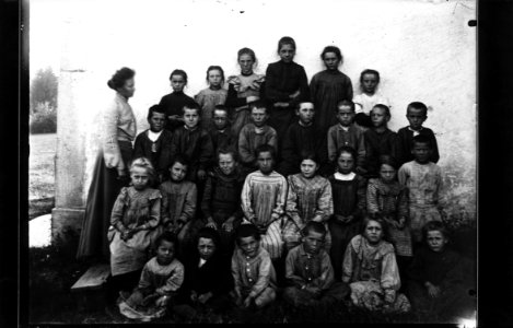 ArCJ - Les Bois, Groupe - 137 J 288 b