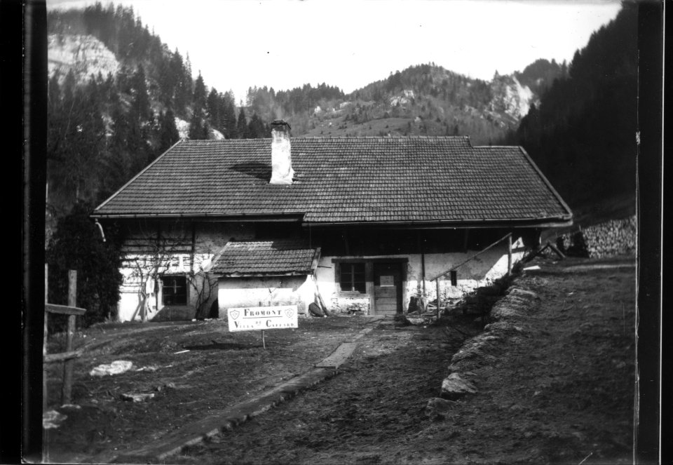 ArCJ - Les Bois, Fromont, Maison - 137 J 2603 a