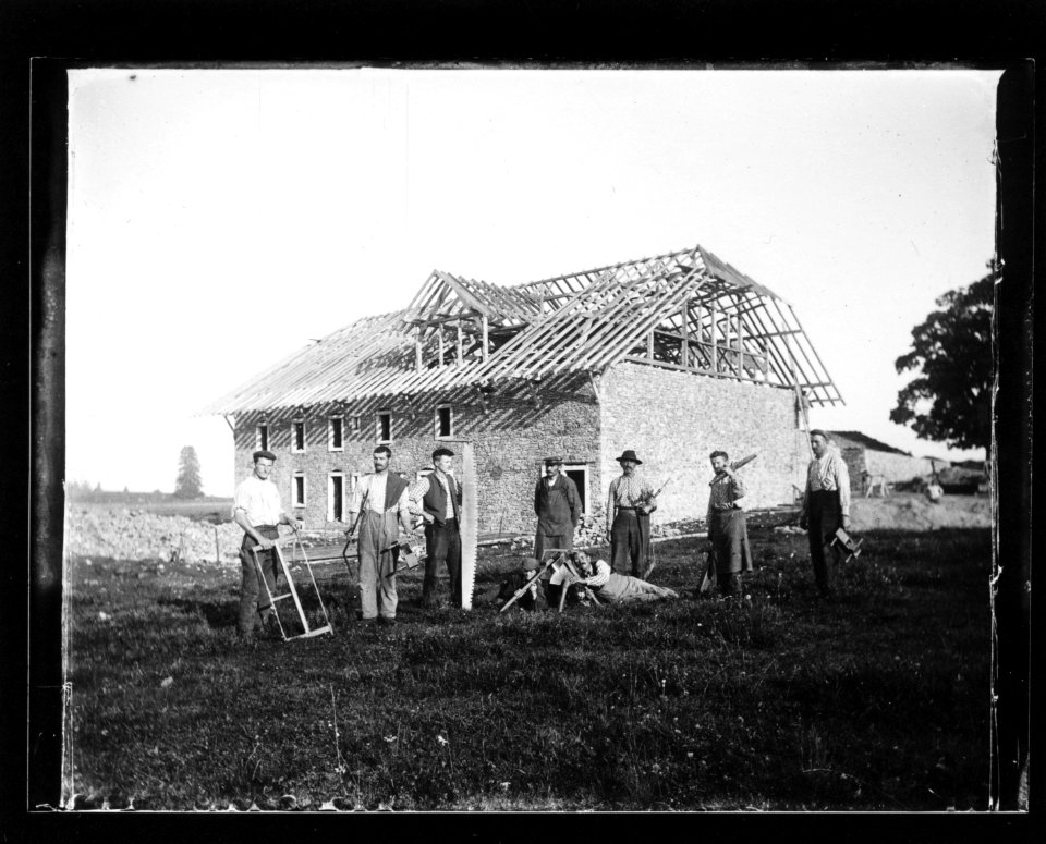 ArCJ - Les Bois, La Broche, Maison - 137 J 1035 a