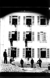 ArCJ - Les Bois, Groupe - 137 J 373 b