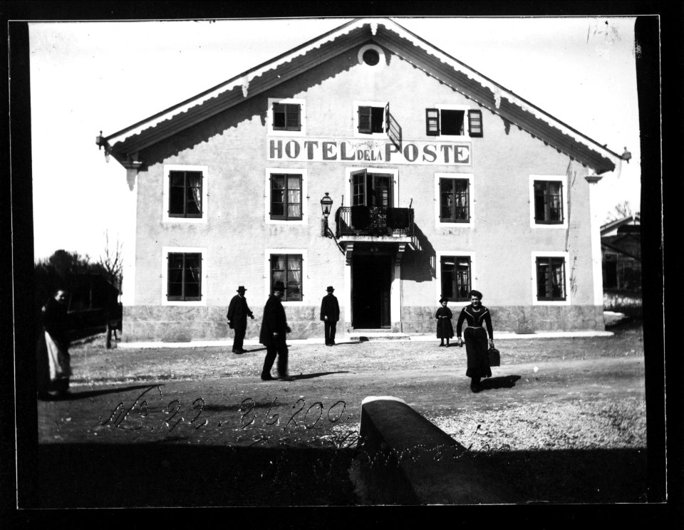 ArCJ - Les Bois, Hôtel de la Poste - 137 J 2378 a