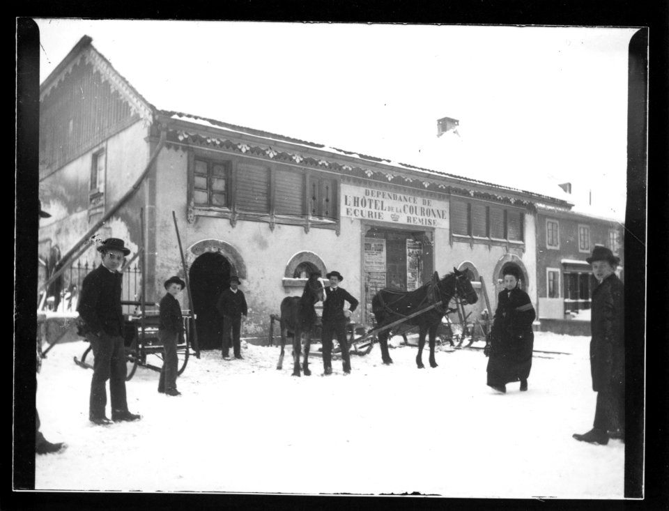 ArCJ - Les Bois, Hôtel de la Couronne - 137 J 828 a