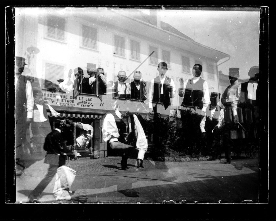 ArCJ - Les Bois, Hôtel de la Couronne - 137 J 1727 a
