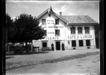 ArCJ - Les Bois, Le Boéchet, Bière de la Brasserie des Franches-Montagnes, épicerie; Café de l'Union - 137 J 3020 a