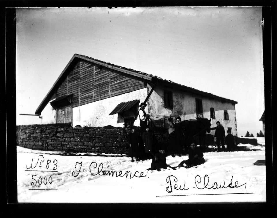 ArCJ - Les Bois, Le Peu Claude, Maison - 137 J 2100 a