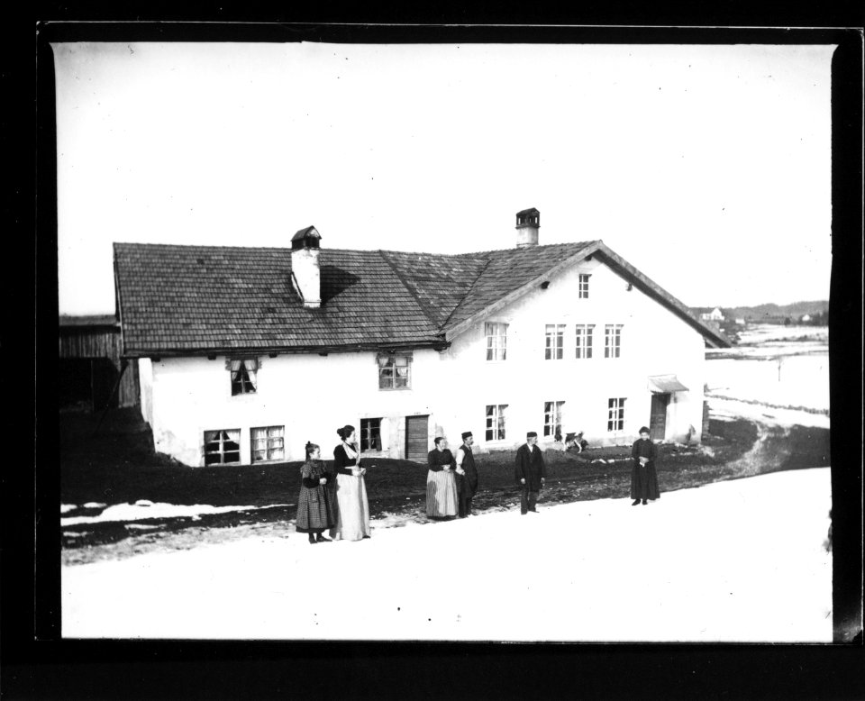 ArCJ - Les Bois, Les Rosées, Maison - 137 J 781 a